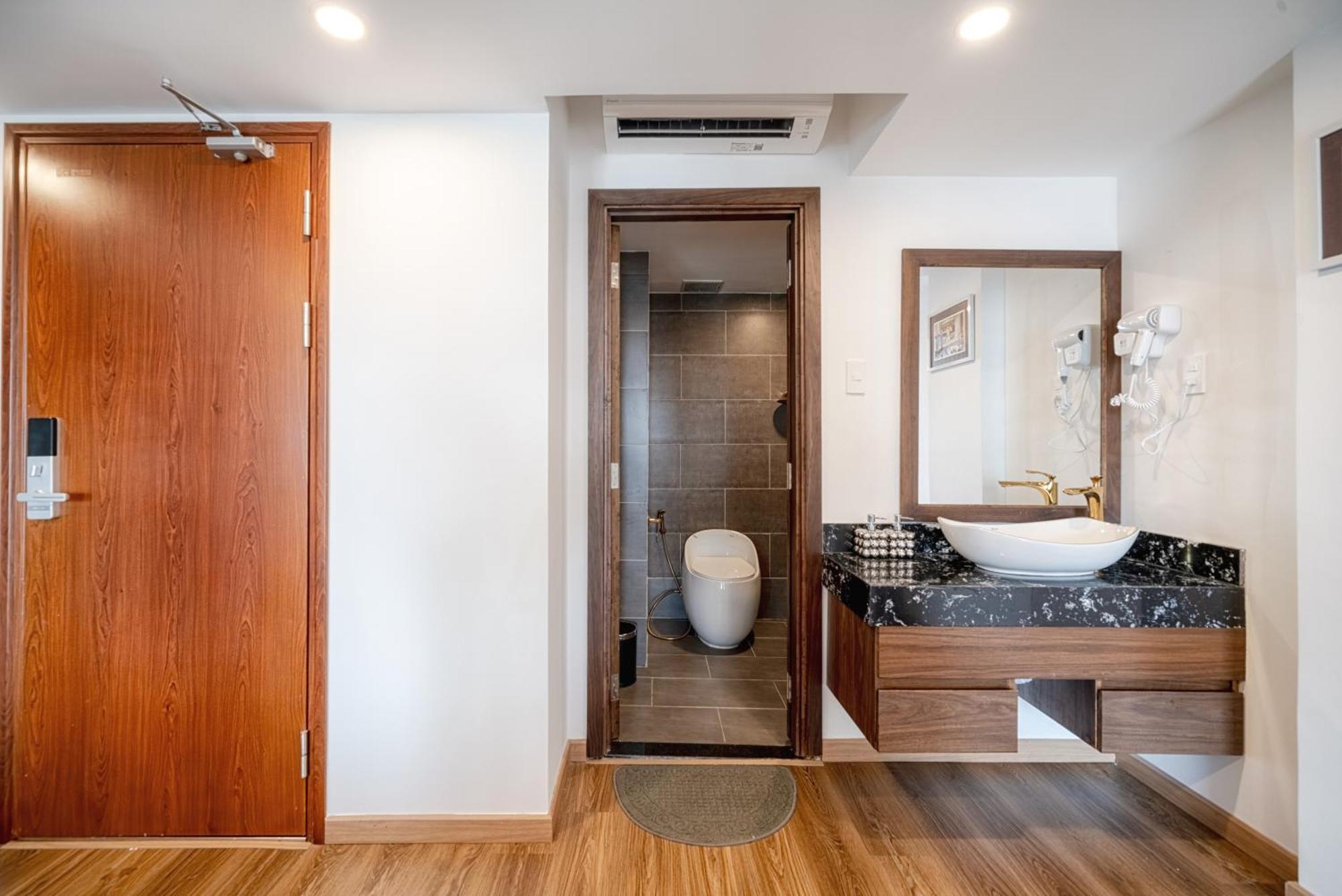 Langmandi Hotel & Apartment Da Nang Buitenkant foto